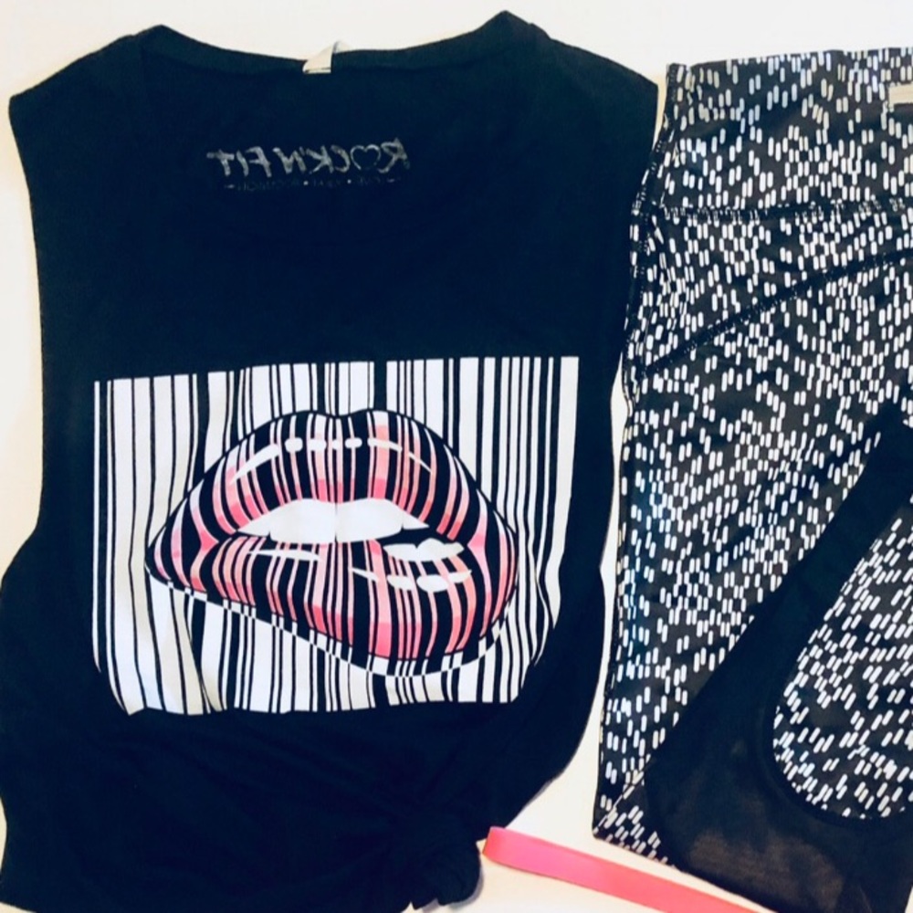 Bar code lips Tank top
